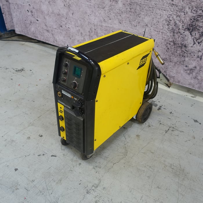 Brugt Esab Mig C340 PRO 4WD CO-2 anlæg - 340 amp.