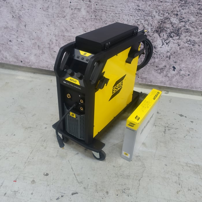 Demo Esab Rustler EM 350C PRO Synergic CO-2 anlæg - 350 amp. 