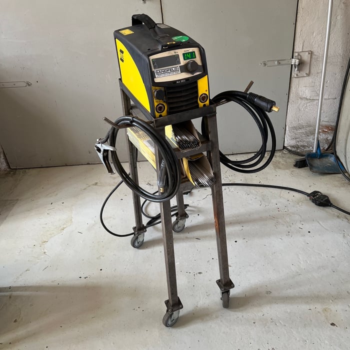 Brugt Esab Arc 251i elektrodesvejser - 250 amp.