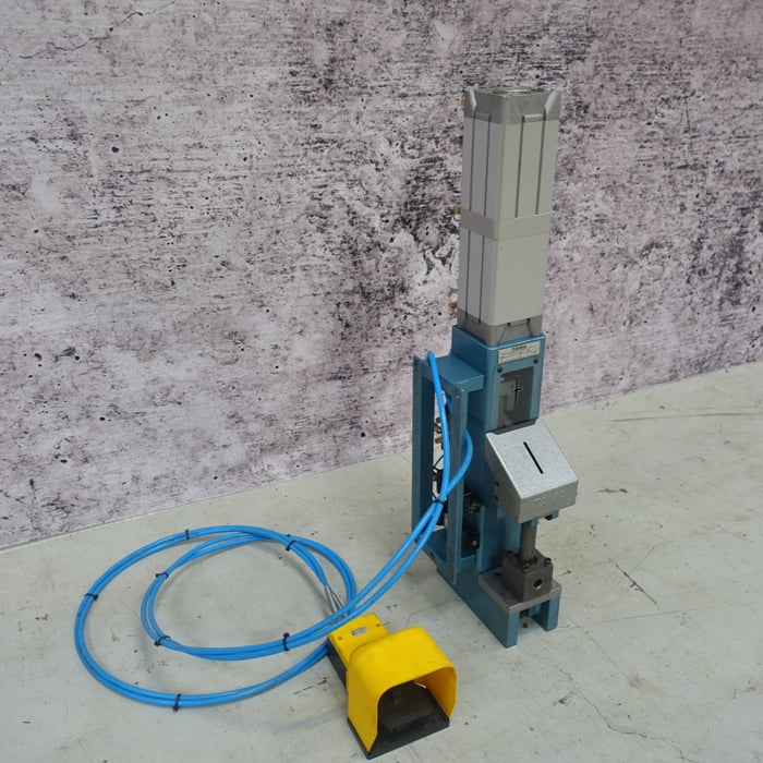 Demo Tama TZ 63107 pneumatisk lokkemaskine - 3,2 tons.
