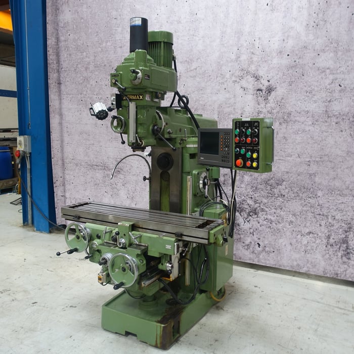 Used Supermax YCM-2GS tool room milling machine - ISO 40.