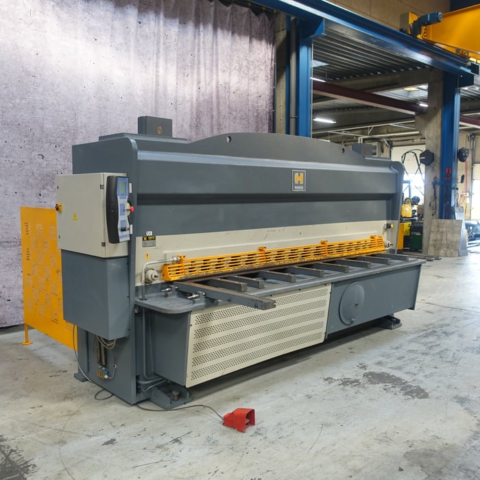 Brugt Haco HSLX 3013 hydr. CNC maskinsaks - 3050 x 13 mm.